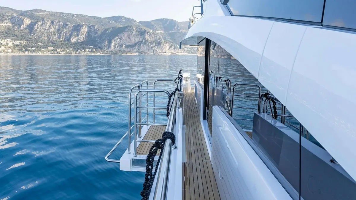 Sunseeker 86